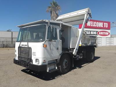 2011 Autocar Xpeditor Dump Truck