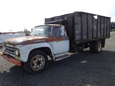 1961 Ford F-600 16' S/A Dump Truck