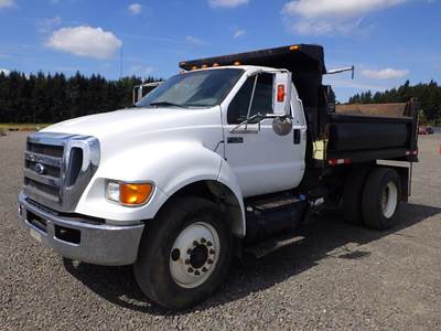 2015 Ford F-750 Dump Truck