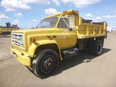 1988 GMC C7D042 S/A Dump Truck