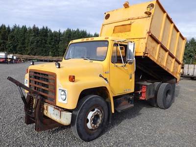 1983 International 1654 10' Dump Truck