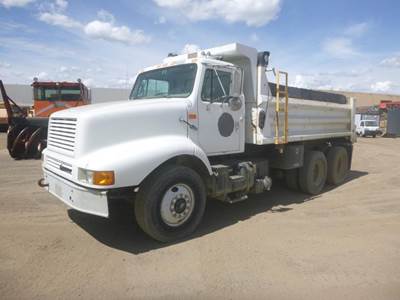 1999 International 2674 T/A Dump Truck
