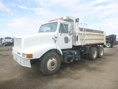 1999 International 2674 T/A Dump Truck