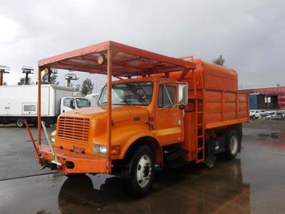 2000 International 4900 Chipper Dump Truck