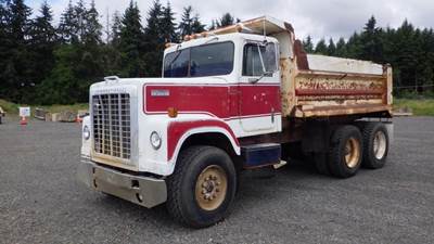 1975 International F4270 13' 3-Axle Dump Truck