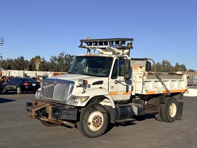 2003 International WorkStar 7400 Dump Truck