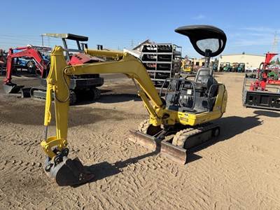 Kobelco SK015 Hydraulic Excavator