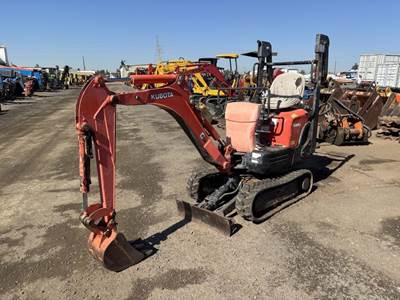 Kubota K008-3 Hydraulic Excavator