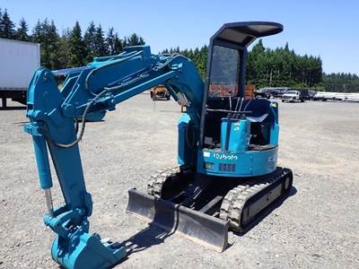 Kubota R-20P Hydraulic Excavator