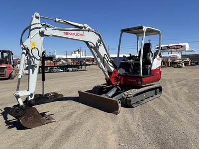 2022 Takeuchi TB240 Hydraulic Excavator