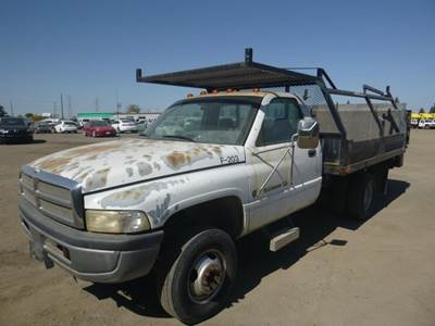 1996 Dodge Ram 3500 Flatbed Truck