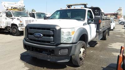2016 Ford F550 Flatbed Truck