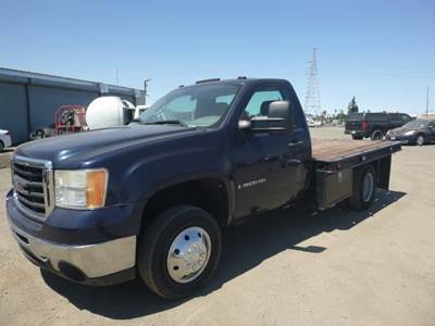 2009 GMC 3500HD Flatbed Truck