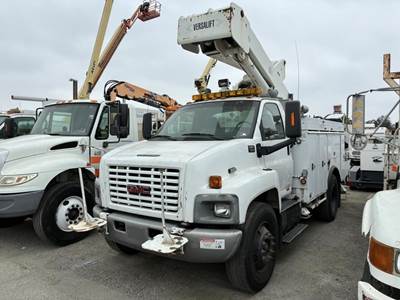 2003 GMC C7500 Utility Pickup Truck