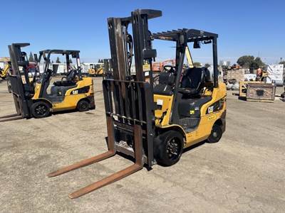 2016 Caterpillar 2C6000 Forklift