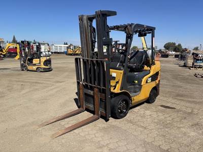 2016 Caterpillar 2C6000 Forklift