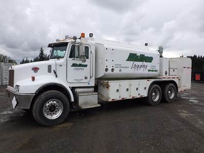 2005 Peterbilt PB330 22' T/A Fuel & Lube Truck