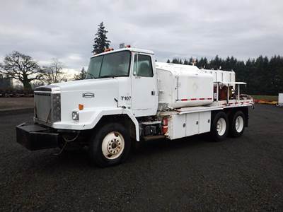 1990 WhiteGMC ACL Fuel & Lube Truck