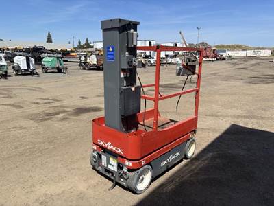 2018 Skyjack SJ12 Man Lift