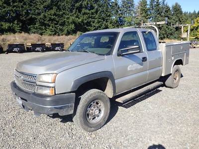 2005 Chevrolet 2500 6' Utility Truck