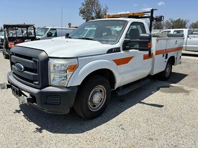 2014 Ford F250 Utility Truck