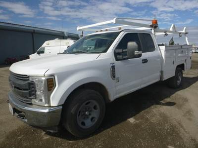 2018 Ford F350 Extra Cab Utility Truck