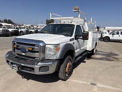 2015 Ford F450 Utility Truck