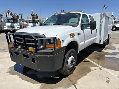 2001 Ford F550 Crew Cab Utility Truck