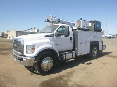 2017 Ford F750 Service Truck