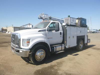 2017 Ford F750 Service Truck