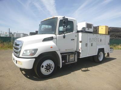 2015 Hino 268 S/A Mechanics Truck