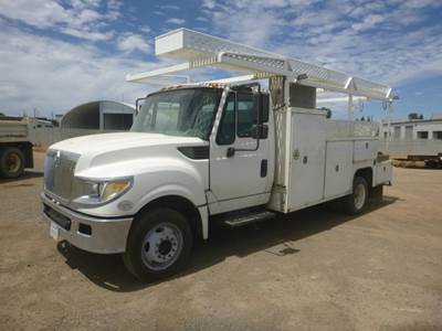 2016 International TerraStar S/A Utility Truck