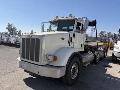 2015 Peterbilt 365 6X4 Roll Off Truck