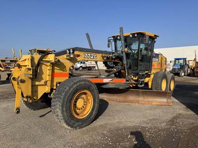 2010 John Deere 772G Motor Grader