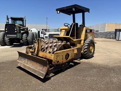 1998 Caterpillar CP-433C Vibratory Roller