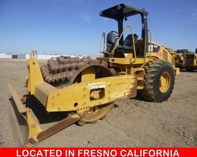 2011 Caterpillar CP56 Padfoot Compactor