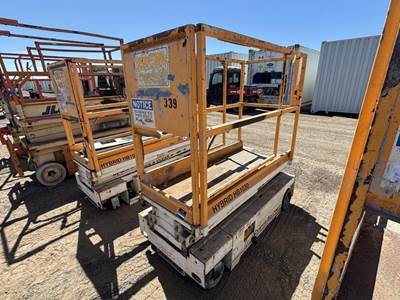 2005 Custom Equipment HB1030 Scissor Lift