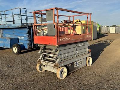 2013 SkyJack SJ3 4632 Scissor Lift
