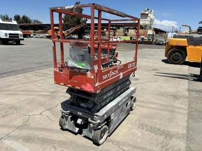 2004 SkyJack SJIII 3219 Scissor Lift