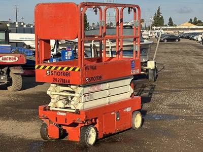 2018 Snorkel S3219E Scissor Lift