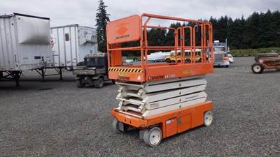 2016 Snorkel S4732E Scissor Lift