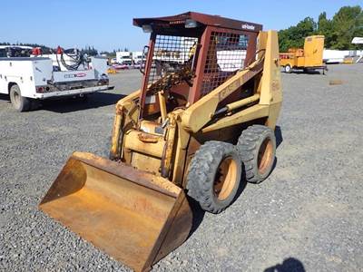 Case 1840 Skid Steer Loader