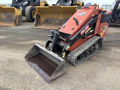 2016 Ditch Witch SK850 Skid Steer Track Loader