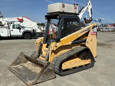 2018 Gehl RT165 Track Skid Steer