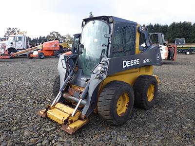 2018 John Deere 324E Mini Skid Steer