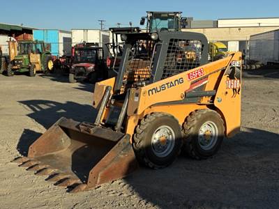 2018 Manitou 1050R Track Skid Steer
