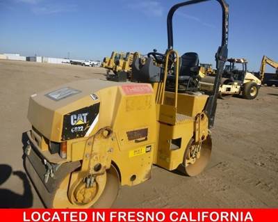 2013 Caterpillar CB22 Tandem Vibratory Roller