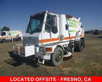 2013 Global M4 Street Sweeper