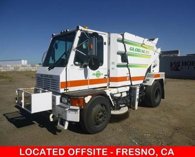 2013 Global M4 Street Sweeper