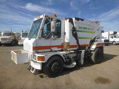 2013 Global M4 Street Sweeper